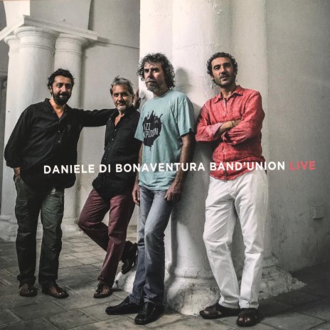 Bella di notte (Live) | Boomplay Music