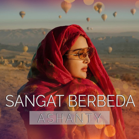 Sangat Berbeda | Boomplay Music