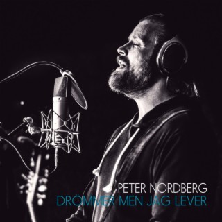 Drömmer men jag lever lyrics | Boomplay Music