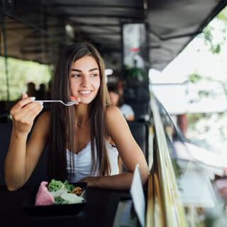 Positive Feeling Restaurant Lounge