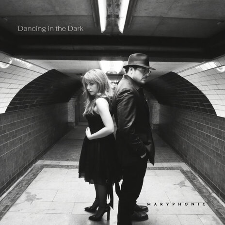 Dancing in the Dark | Boomplay Music