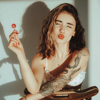 Girl's on top (lickin' lollipop) lyrics | Boomplay Music