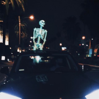 5550 Hollywood Blvd lyrics | Boomplay Music