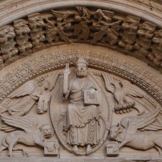 Maiestas Domini – tympanon z Arles