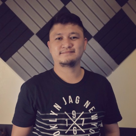 Makapangyarihang Diyos ft. Gennirey Aquiapao | Boomplay Music