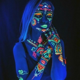 BLACK LIGHT