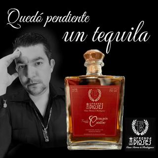 Quedó pendiente un tequila