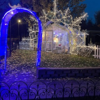 GFBS Interview - Kelly Nelson & Molly Matthews of Grand Forks Snowflake & Halloween House - 12-18-2023