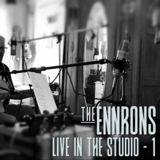 Live in the studio (1)