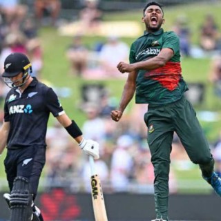 Podcast no. 454 - Bangladesh rout New Zealand in final ODI at Napier to claim their first ODI win in New Zealand.