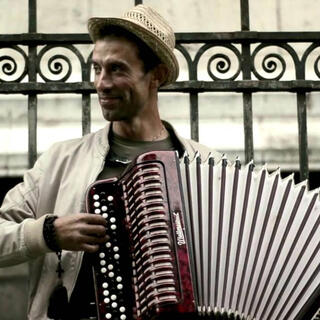 Parisian Street Performer