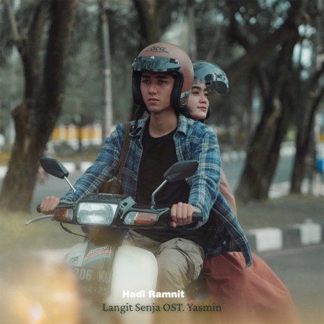 Langit Senja (From 'Yasmin') ft. Tria Ocktarizka | Boomplay Music