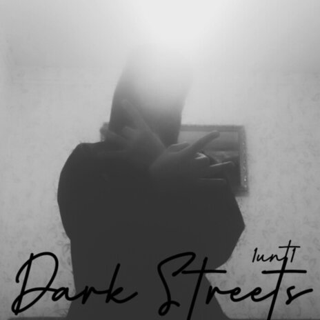 Dark Streets | Boomplay Music