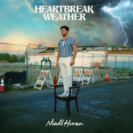 Heartbreak Weather | Boomplay Music