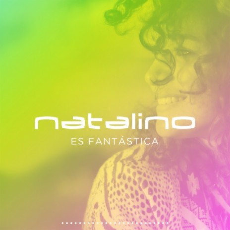 Es fantástica | Boomplay Music