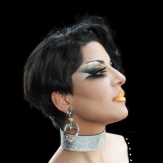 Fatima Al Qadiri