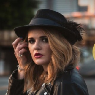 Elles Bailey