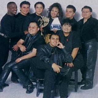 Selena Y Los Dinos