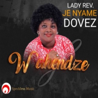 Lady Rev. Je Nyame Dovez