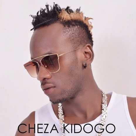 Cheza Kidogo | Boomplay Music