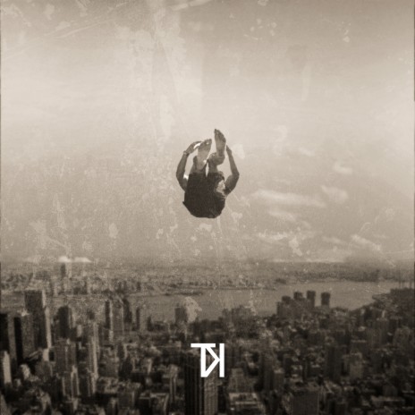 Free Falling | Boomplay Music