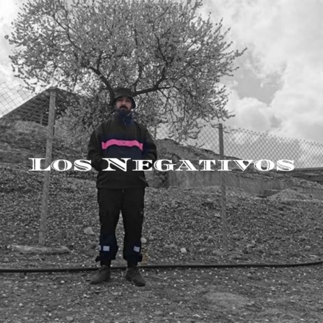 Los Negativos ft. Sofos Gee | Boomplay Music